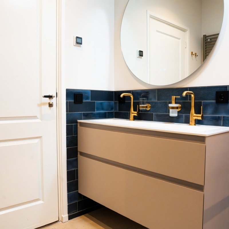 Bathroomsinks in luxury bathroom