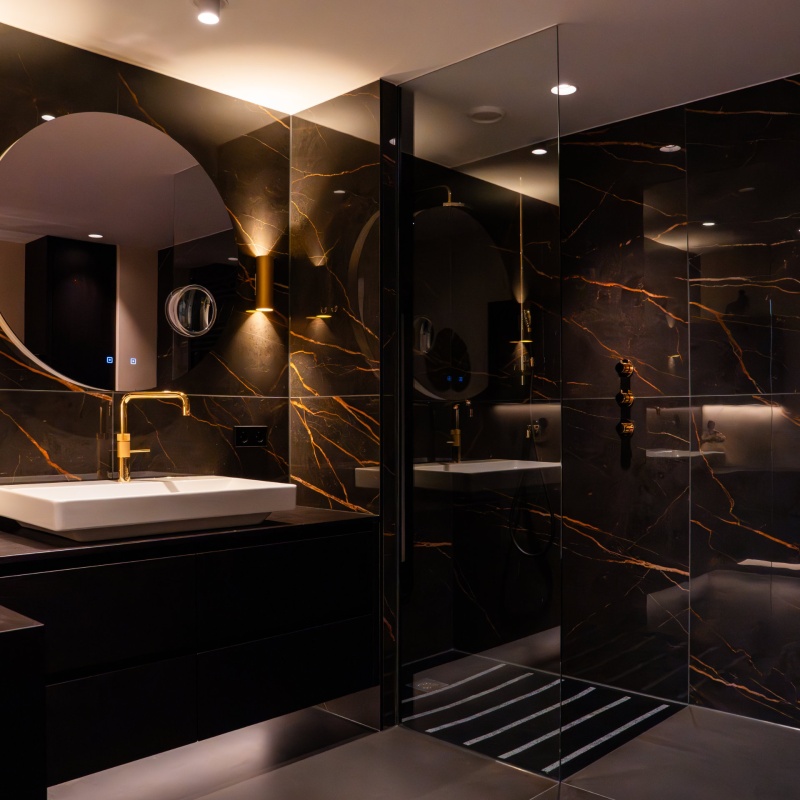 A bespoke modern bathroom