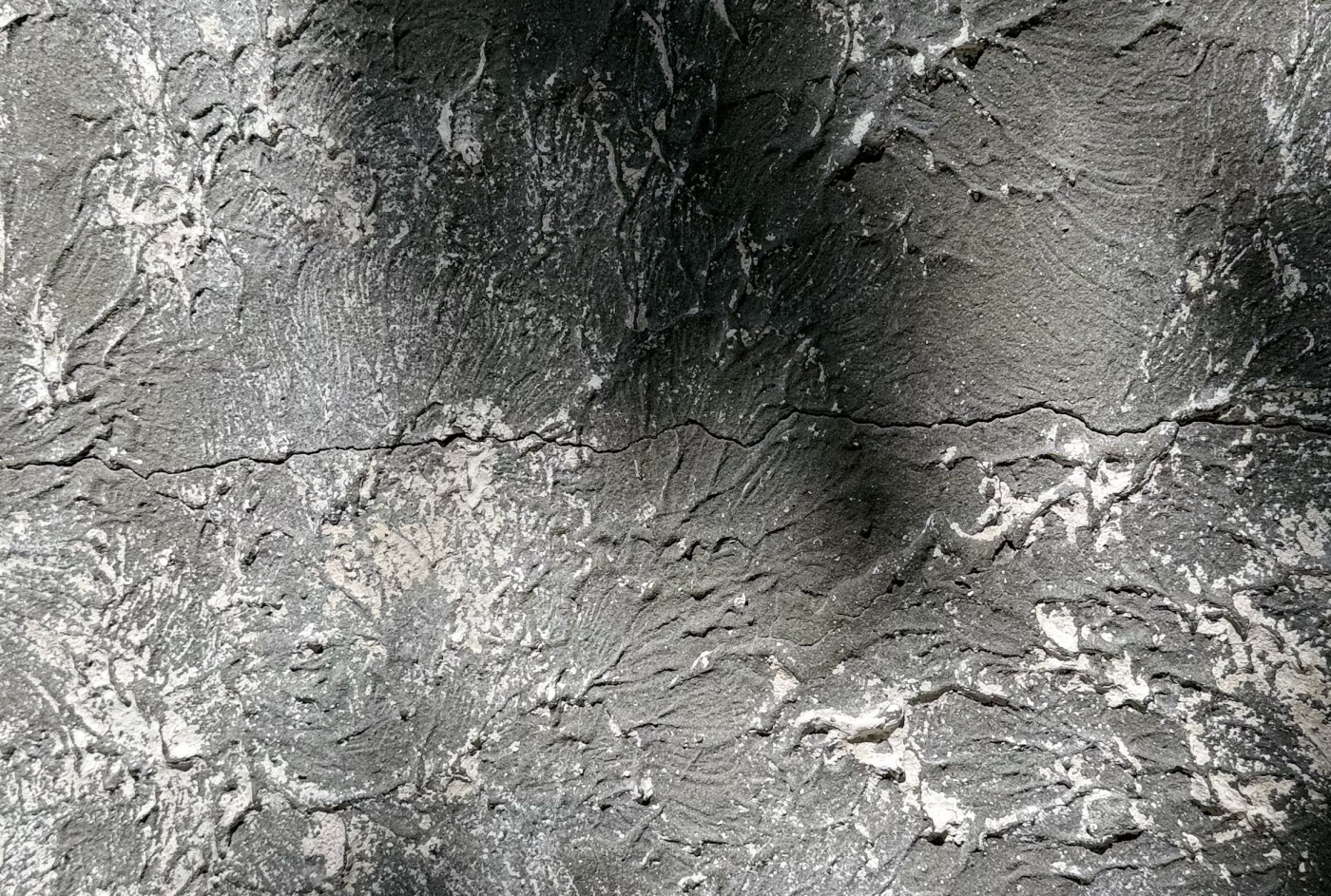 Cracks in concrete